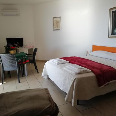 Bed and Breakfast La Nave Sul Mare Di Taormina Летоянни Экстерьер фото