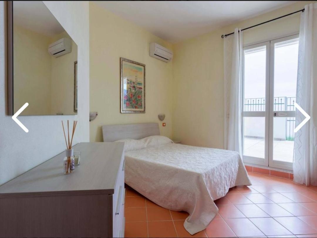 Bed and Breakfast La Nave Sul Mare Di Taormina Летоянни Экстерьер фото